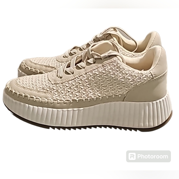 Women's dolce vita fredi sneakers - Picture 2 of 8